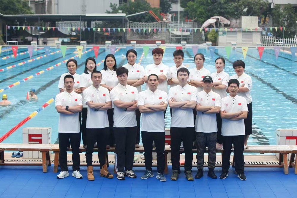 朱毅正纠正, 这是朱毅作, 获全国奖牌 朱毅正纠正, 这是朱毅作, 获全国奖牌