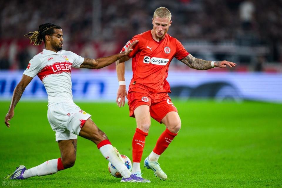 bt, 德米罗维奇, 队取得领先